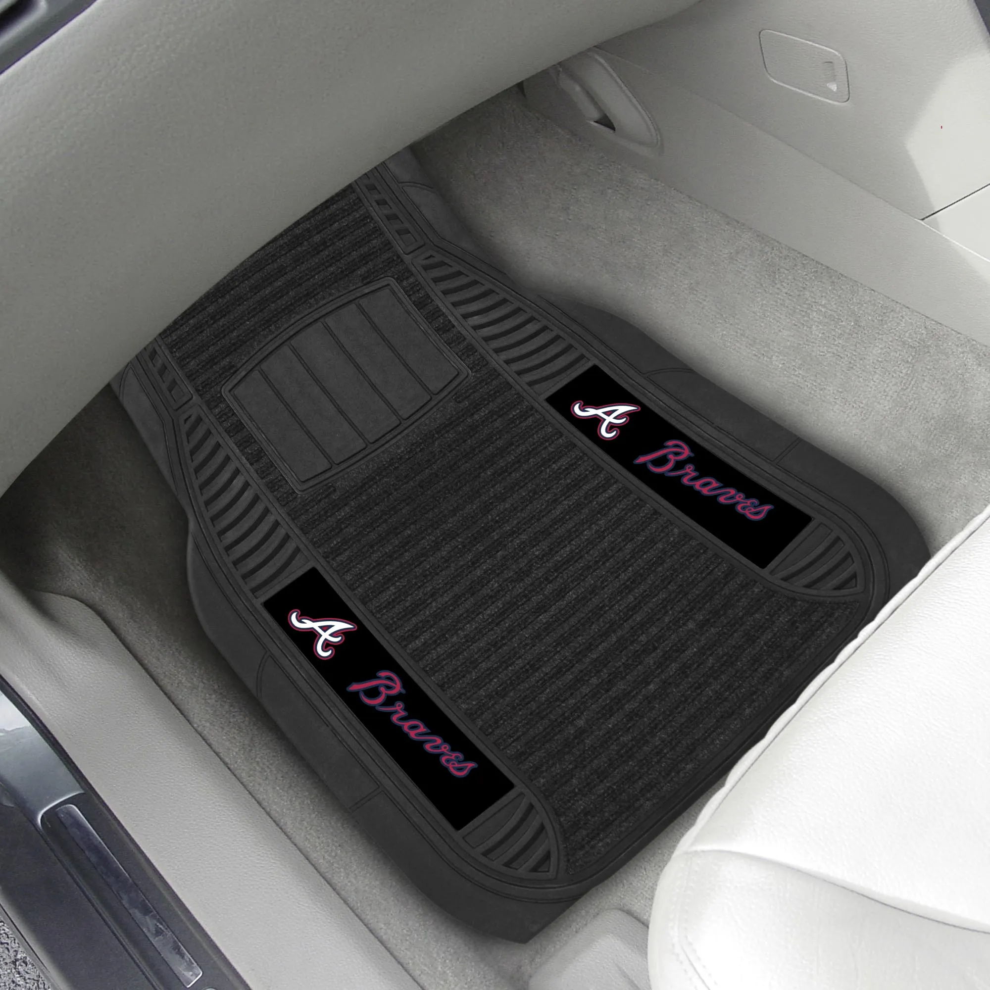 Fanmats Atlanta Braves 2 Piece Deluxe Car Mat Set