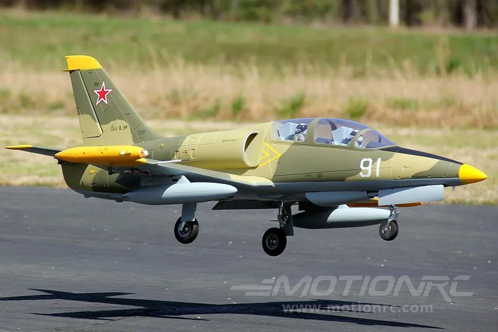 Freewing L-39 Albatros Camo 80mm EDF Jet - ARF PLUS