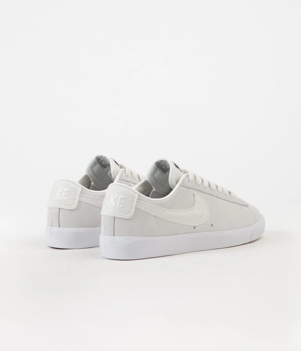 Nike SB Blazer Low GT Shoes - Summit White / Summit White - Obsidian