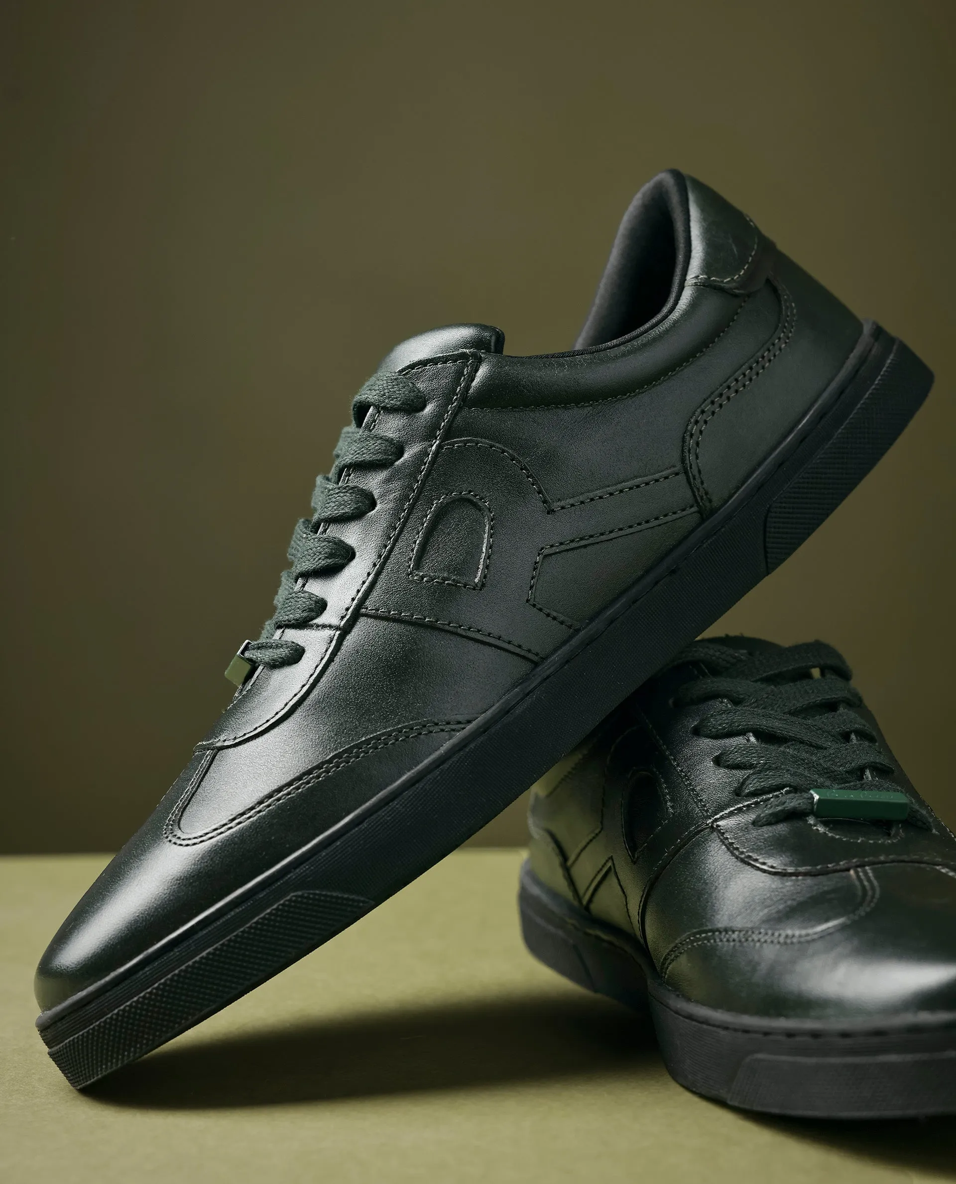 Rare Rabbit Mens Merc Dark Green Round Toe Genuine Leather Lace Up Low Top Sneaker Shoes