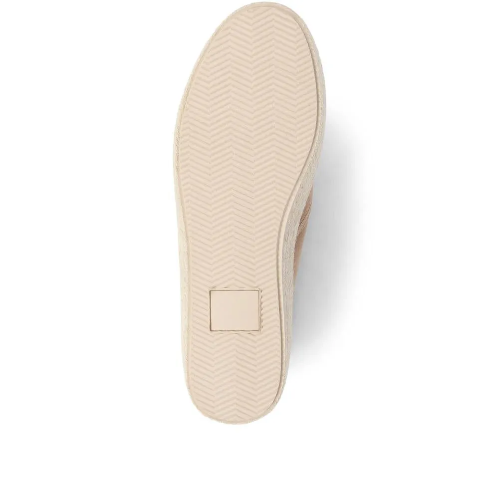 Slip-On Espadrilles - RAYLEN / 324 051